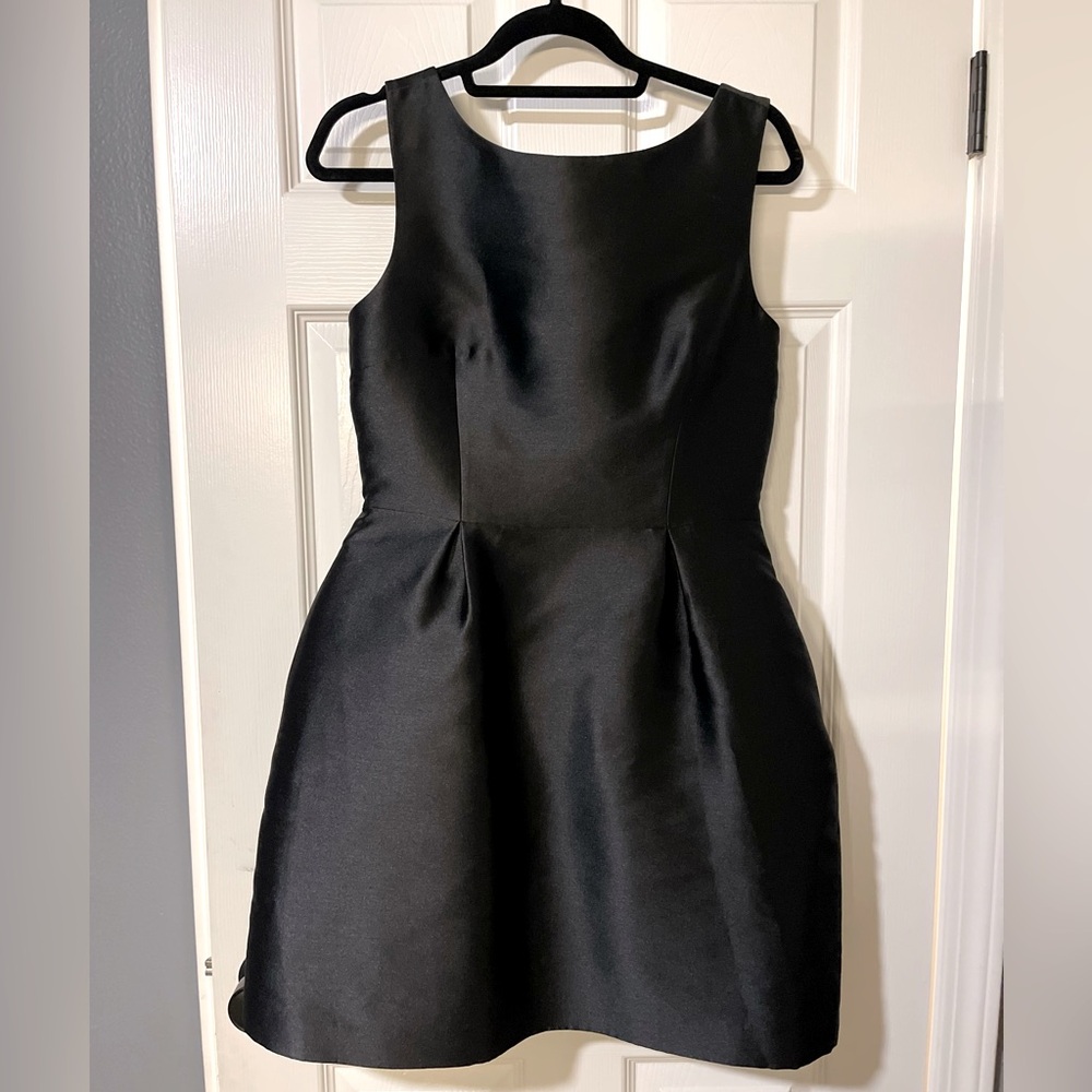 Kate Spade Flirty Back Mini Dress Sz 10 NWT